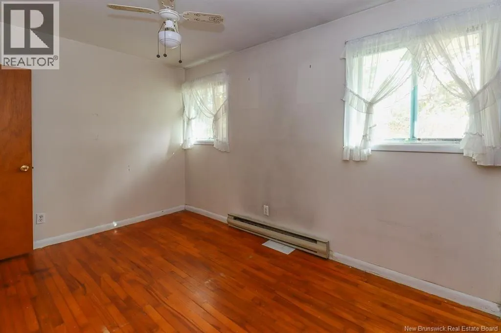 339 Silvermount Crescent