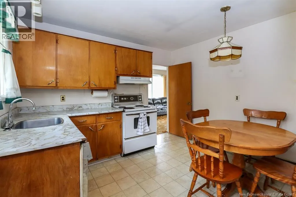 339 Silvermount Crescent