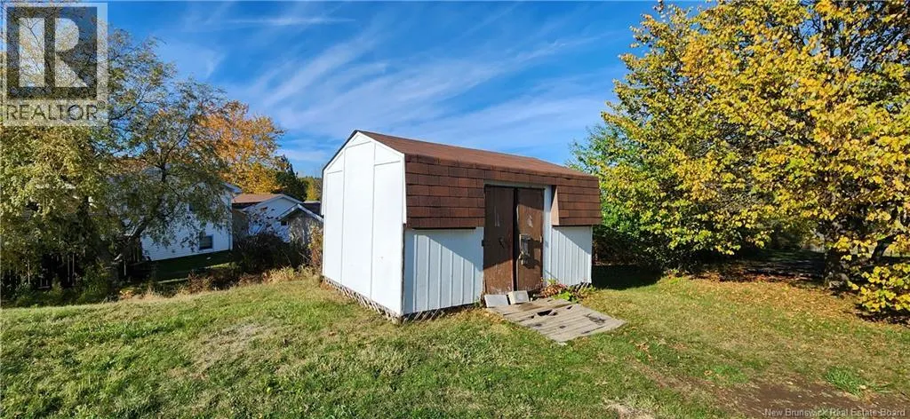 24 Sandalwood Crescent