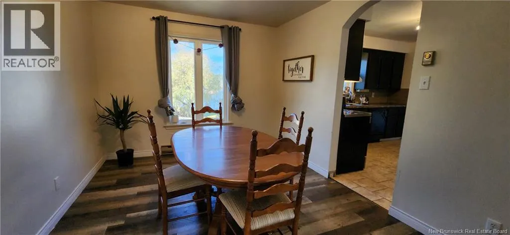 24 Sandalwood Crescent