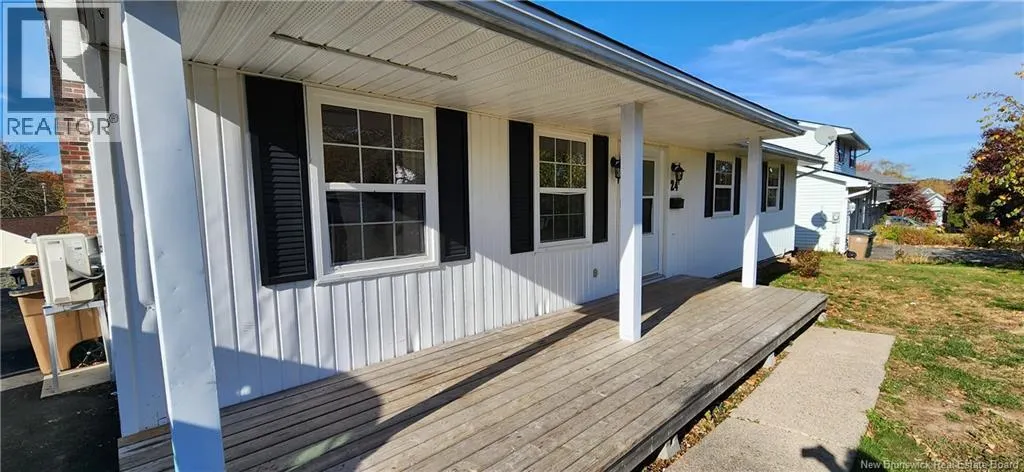 24 Sandalwood Crescent