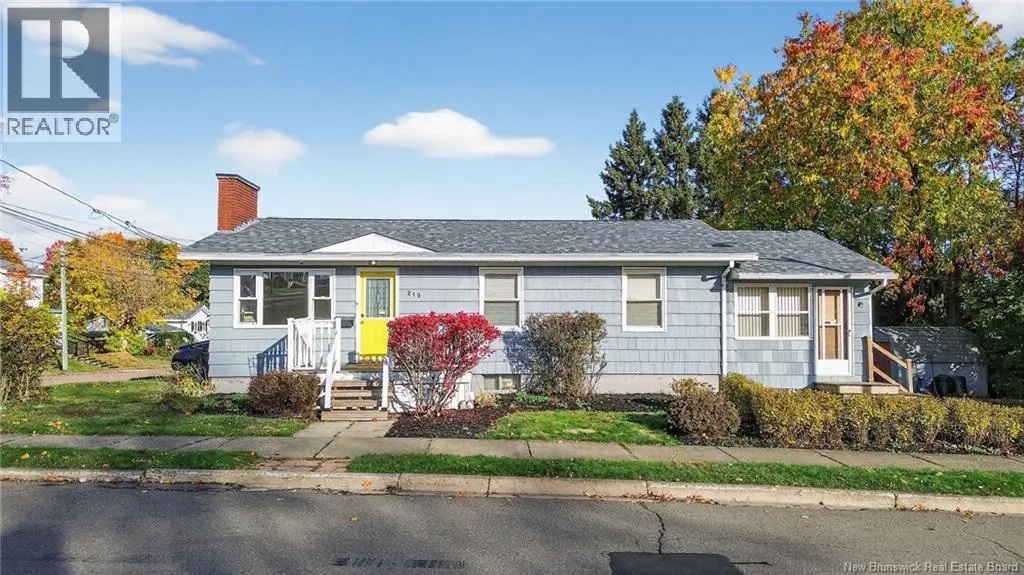 219 Bromley Avenue