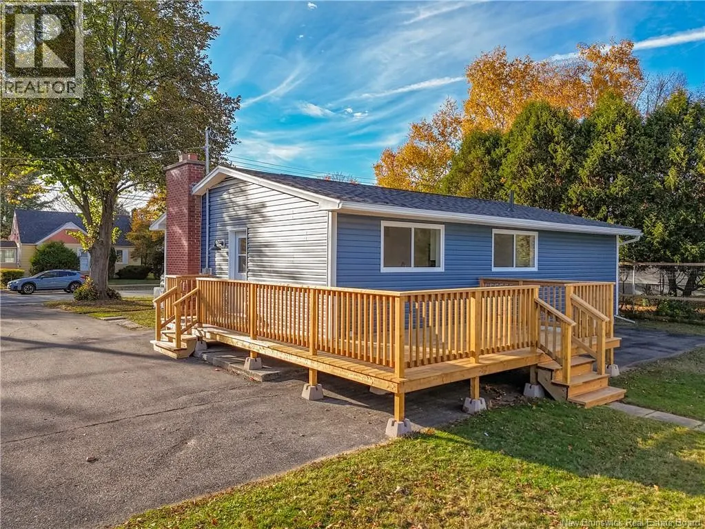 777 Maclaren Avenue