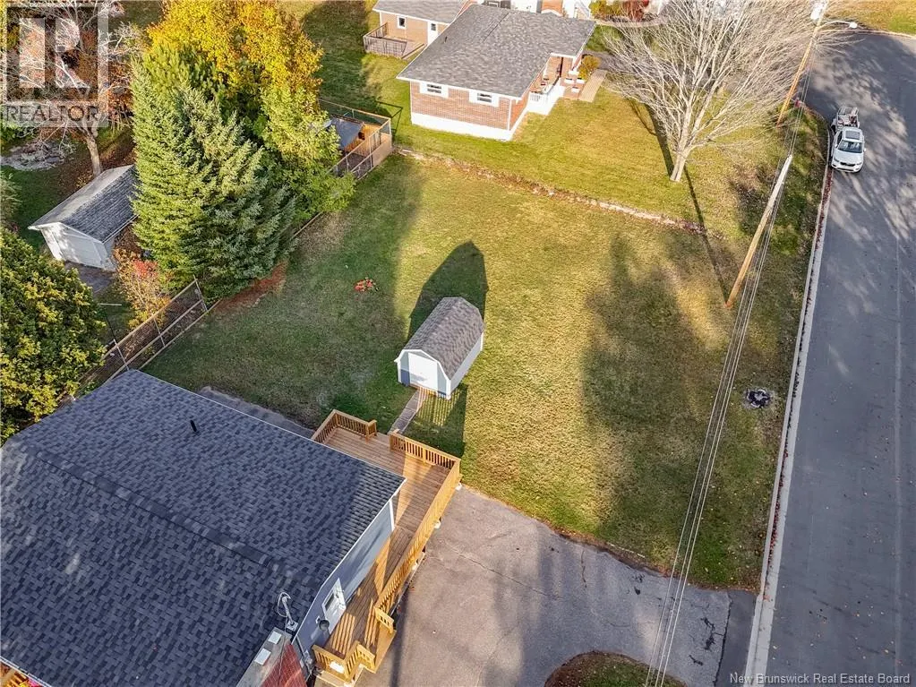 777 Maclaren Avenue