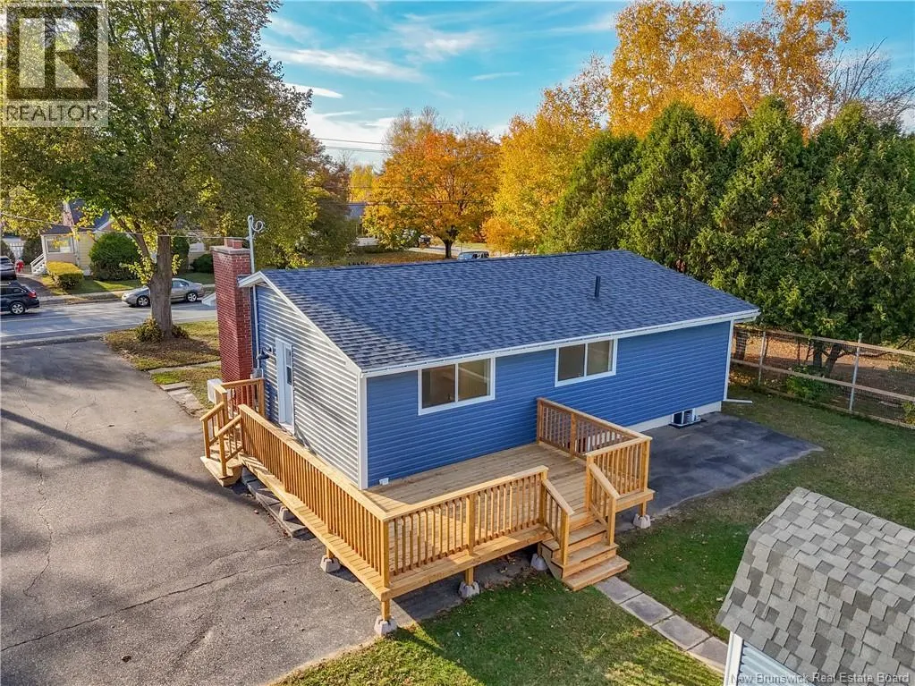777 Maclaren Avenue