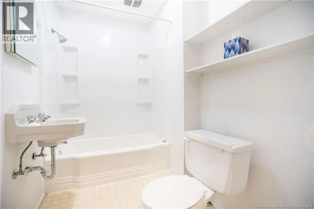 84 Duke Street Unit# 2