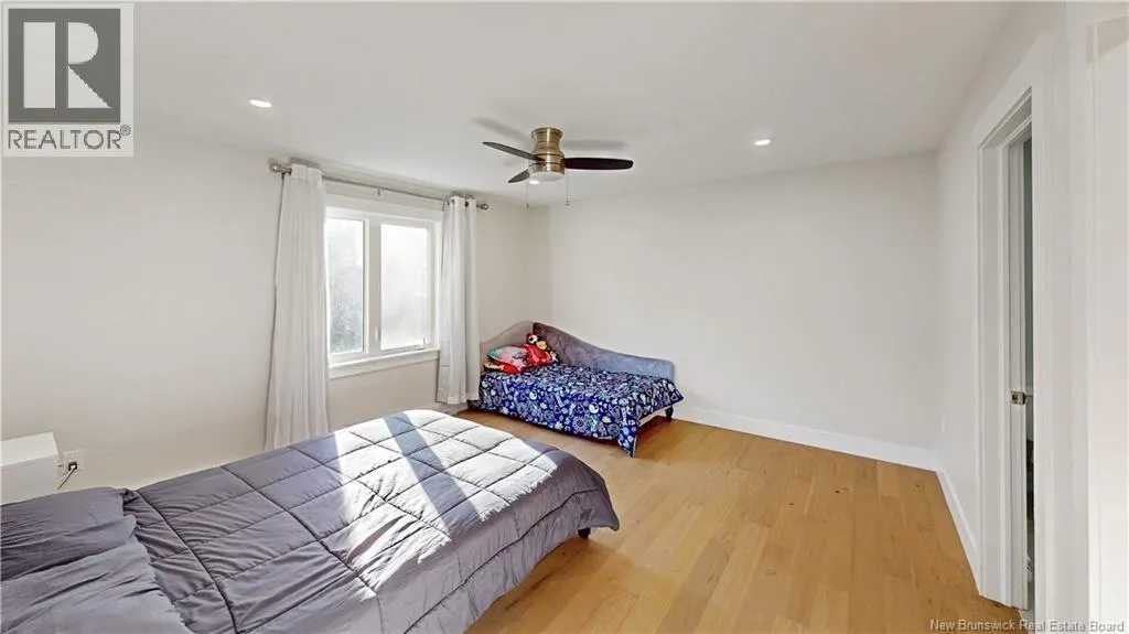18 Elmwood Drive