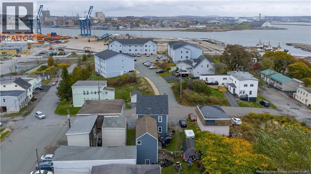 15 Victoria West Street