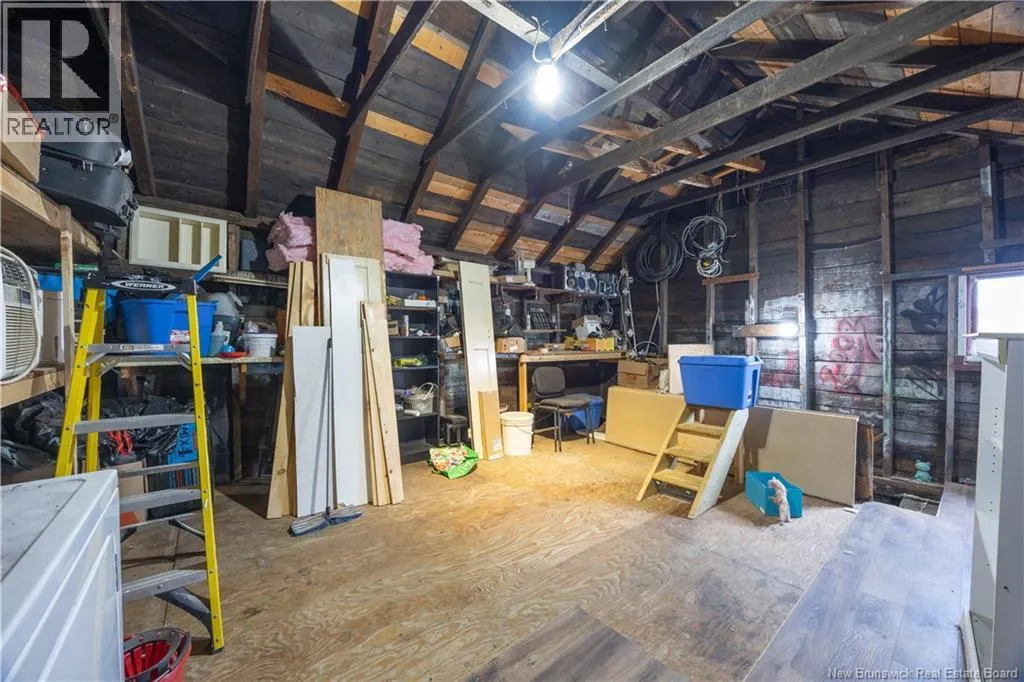 15 Victoria West Street