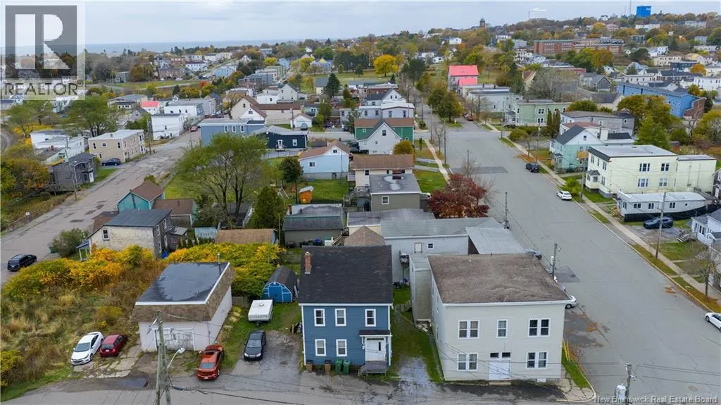 15 Victoria West Street