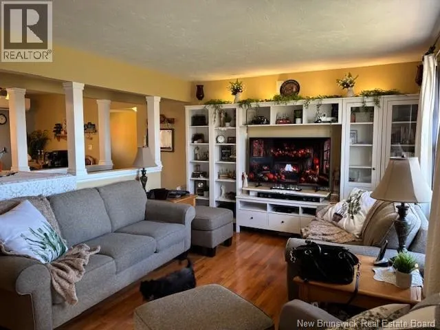 2 Meredith Drive