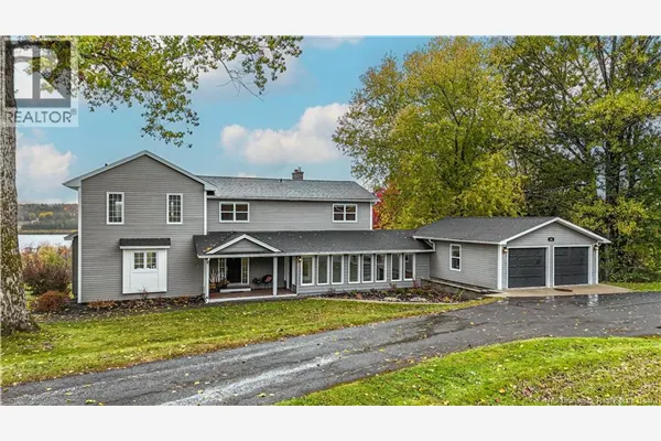 242 Mactaquac Heights