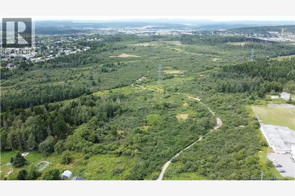 Vacant Grandview Avenue