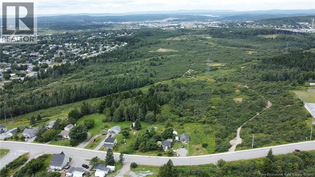 Vacant Grandview Avenue
