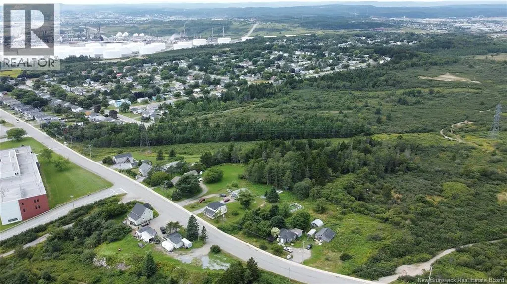 Vacant Grandview Avenue