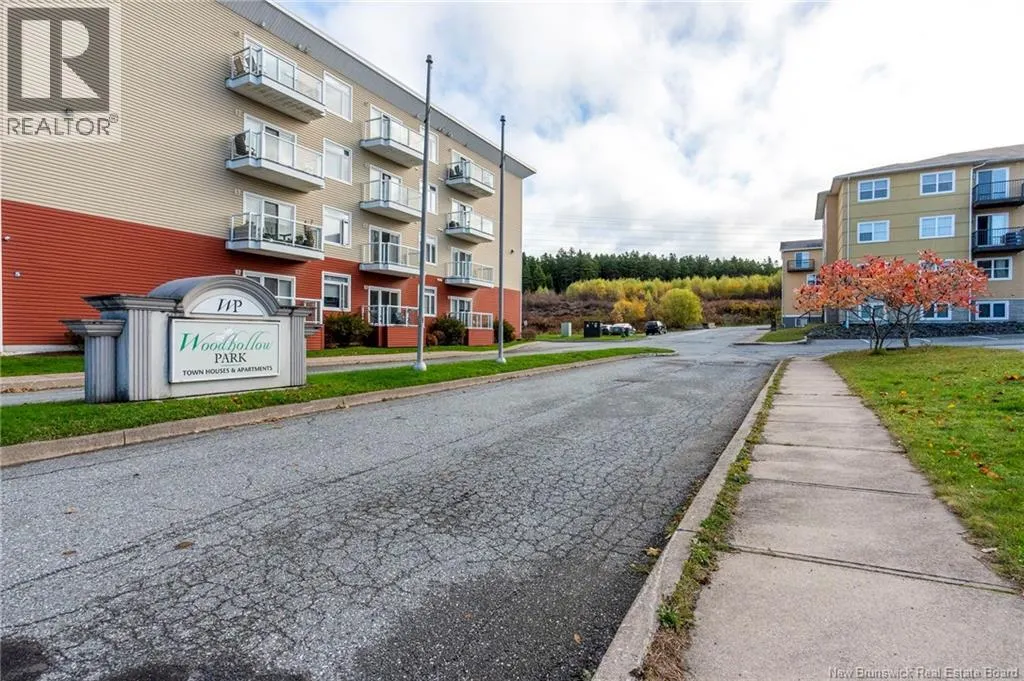 20 Woodhollow Unit# 5