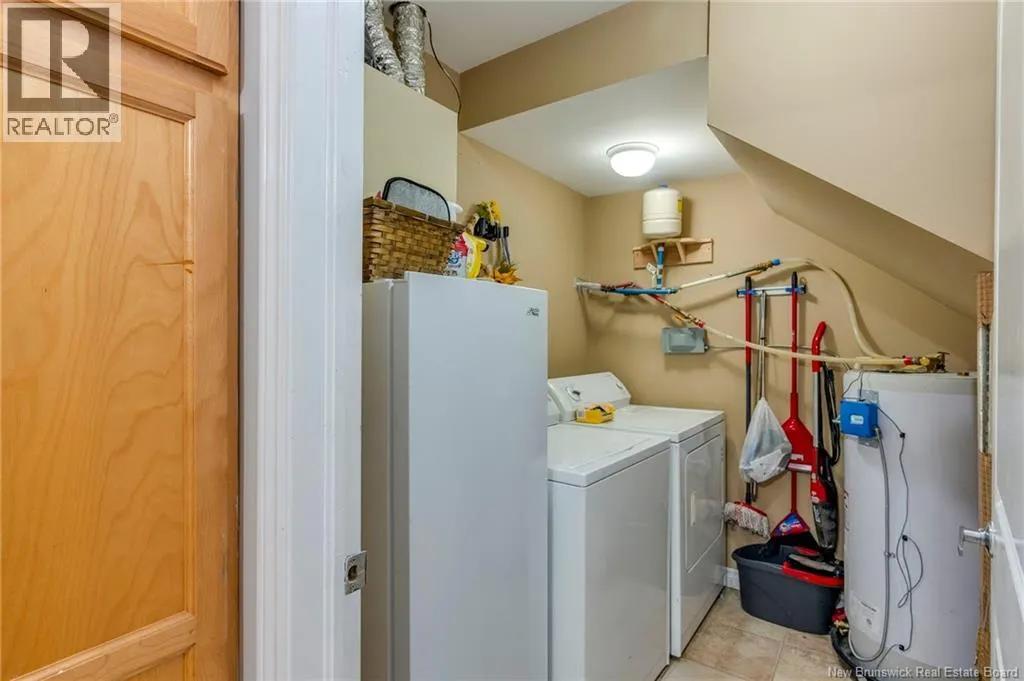 20 Woodhollow Unit# 5