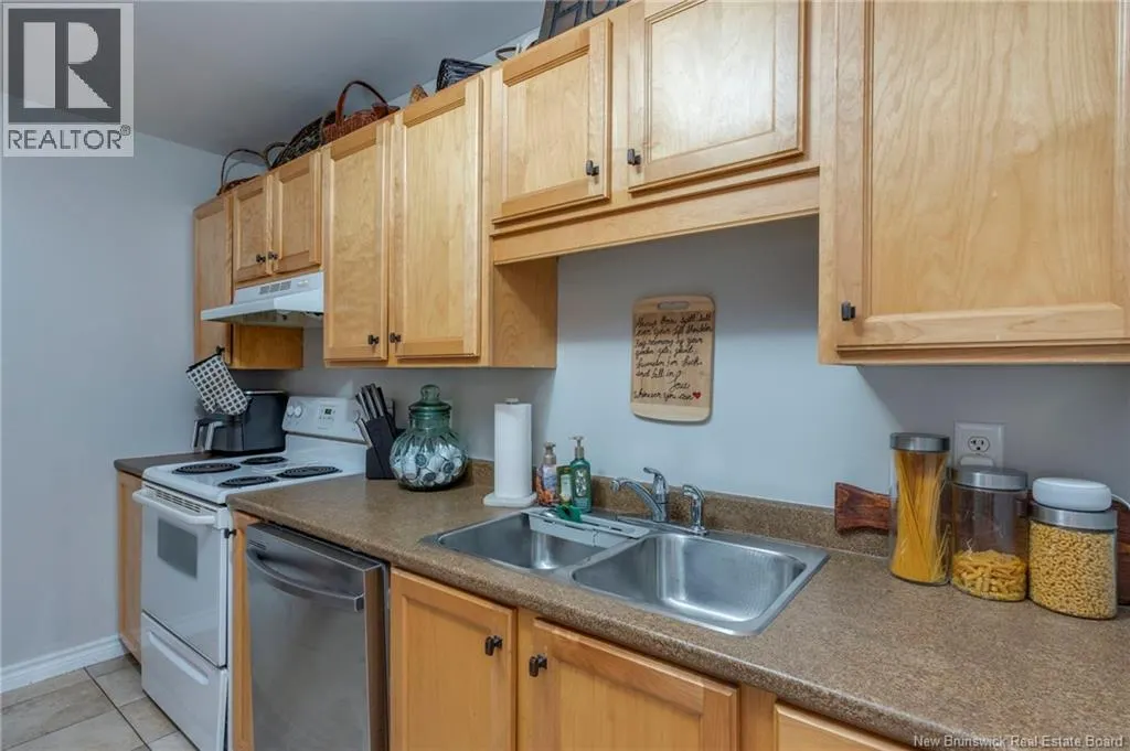 20 Woodhollow Unit# 5