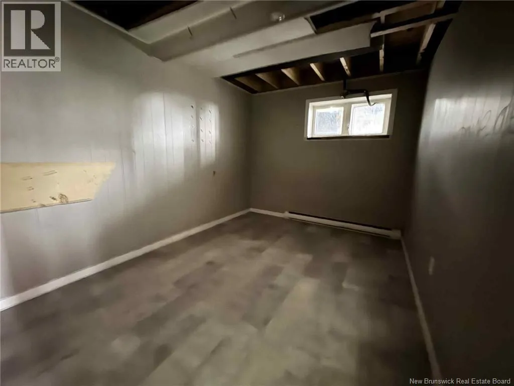 11 Rue De L'Ecole Street