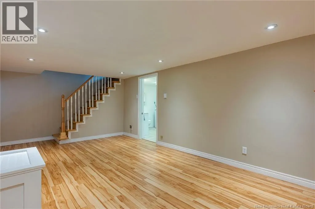 635-637 Michael Crescent