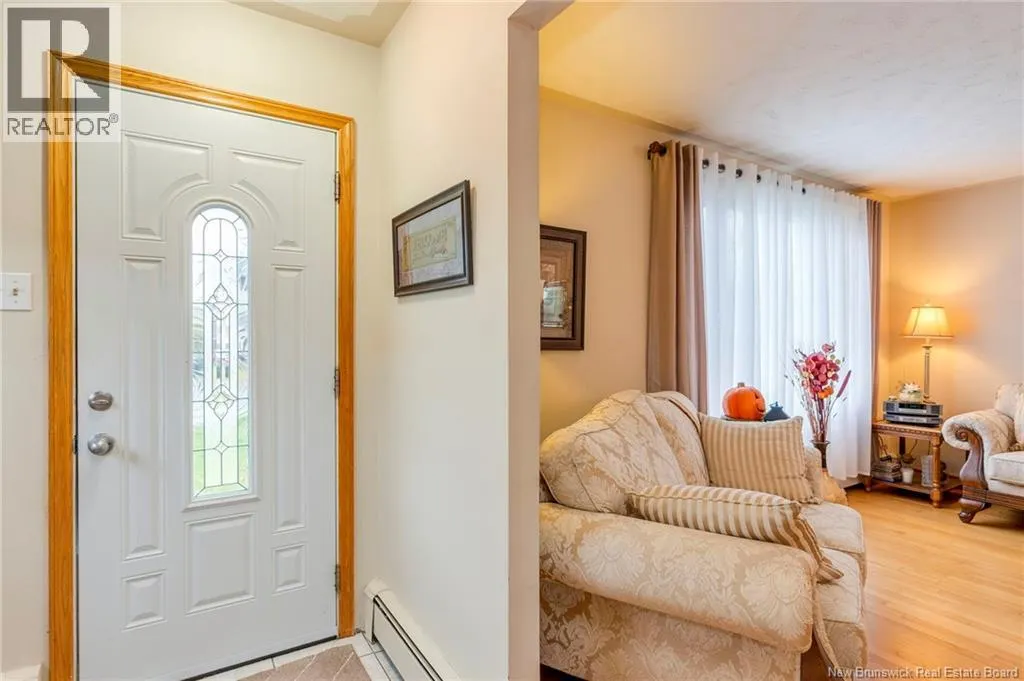 635-637 Michael Crescent