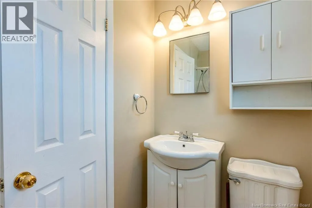 635-637 Michael Crescent