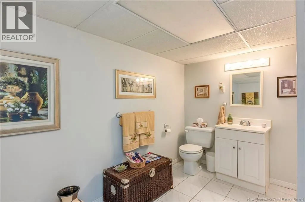 635-637 Michael Crescent