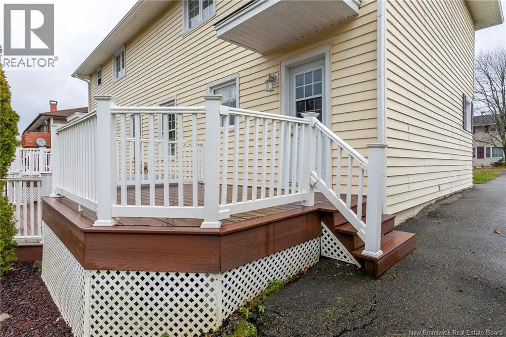 635-637 Michael Crescent