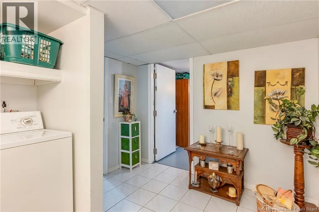 635-637 Michael Crescent