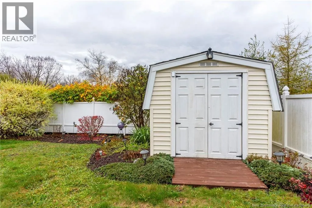 635-637 Michael Crescent