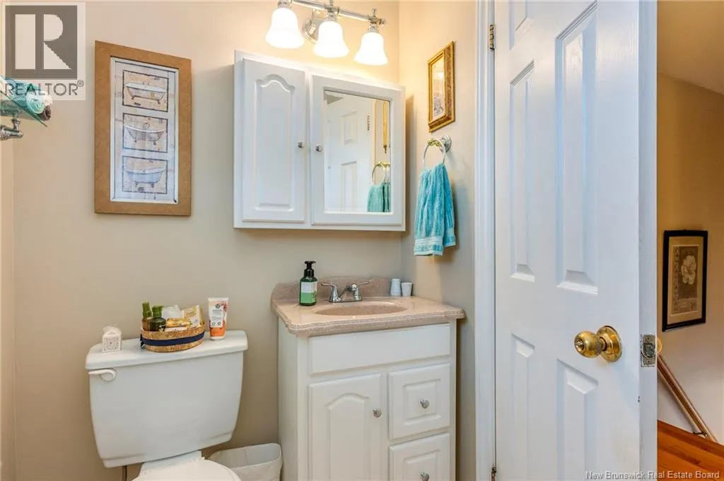 635-637 Michael Crescent