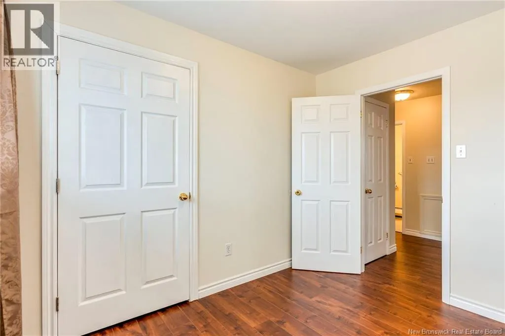 635-637 Michael Crescent