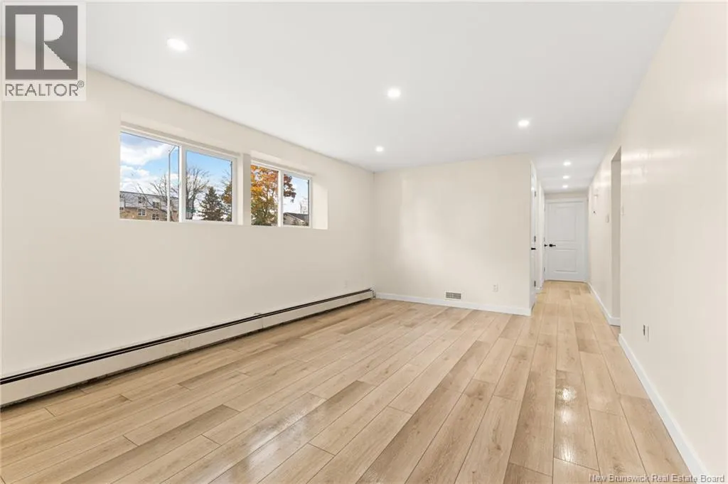 33-35 Coventry Crescent