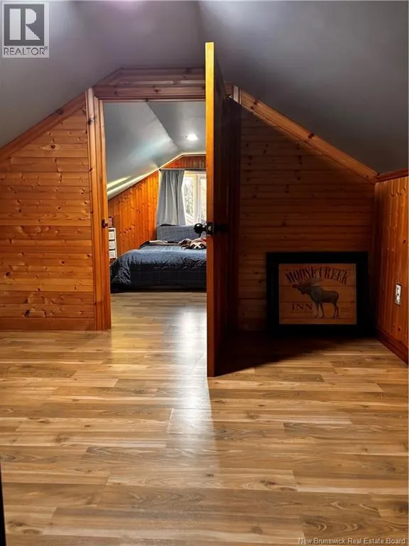 105 Beaverbrook Avenue