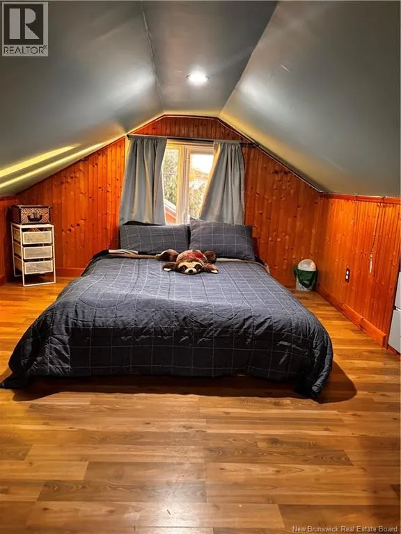 105 Beaverbrook Avenue