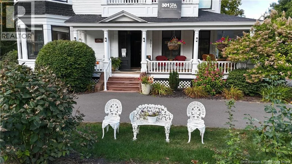 301 Woodstock Road
