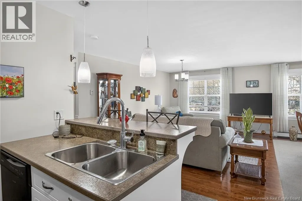 20 King George Court Unit# 302