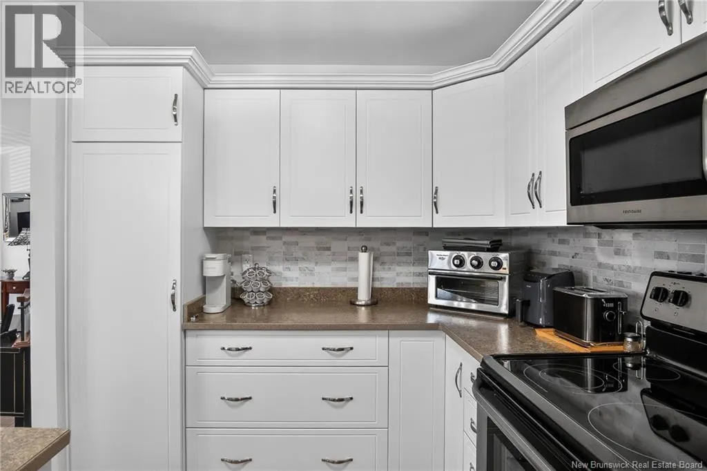 20 King George Court Unit# 302