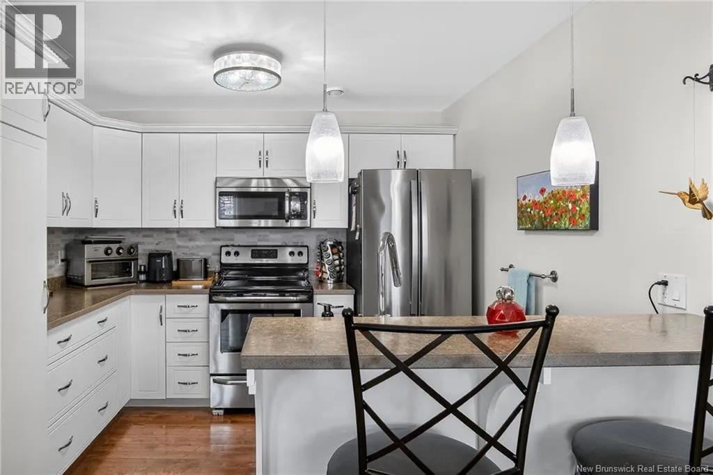 20 King George Court Unit# 302