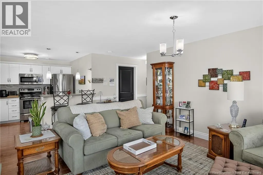 20 King George Court Unit# 302