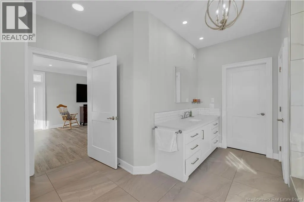 1121 Kennebecasis Drive