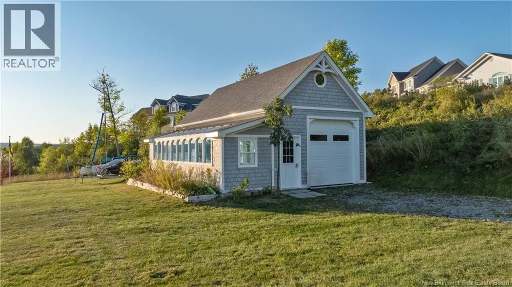 1121 Kennebecasis Drive