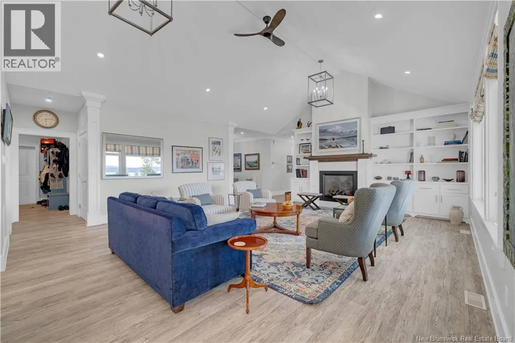 1121 Kennebecasis Drive