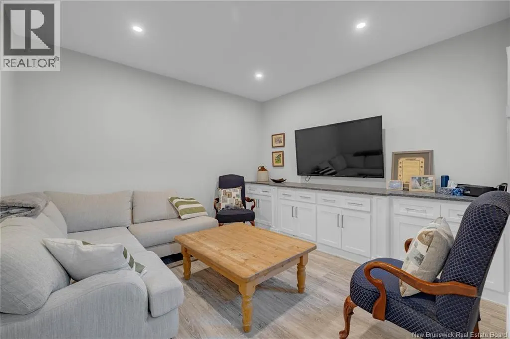 1121 Kennebecasis Drive