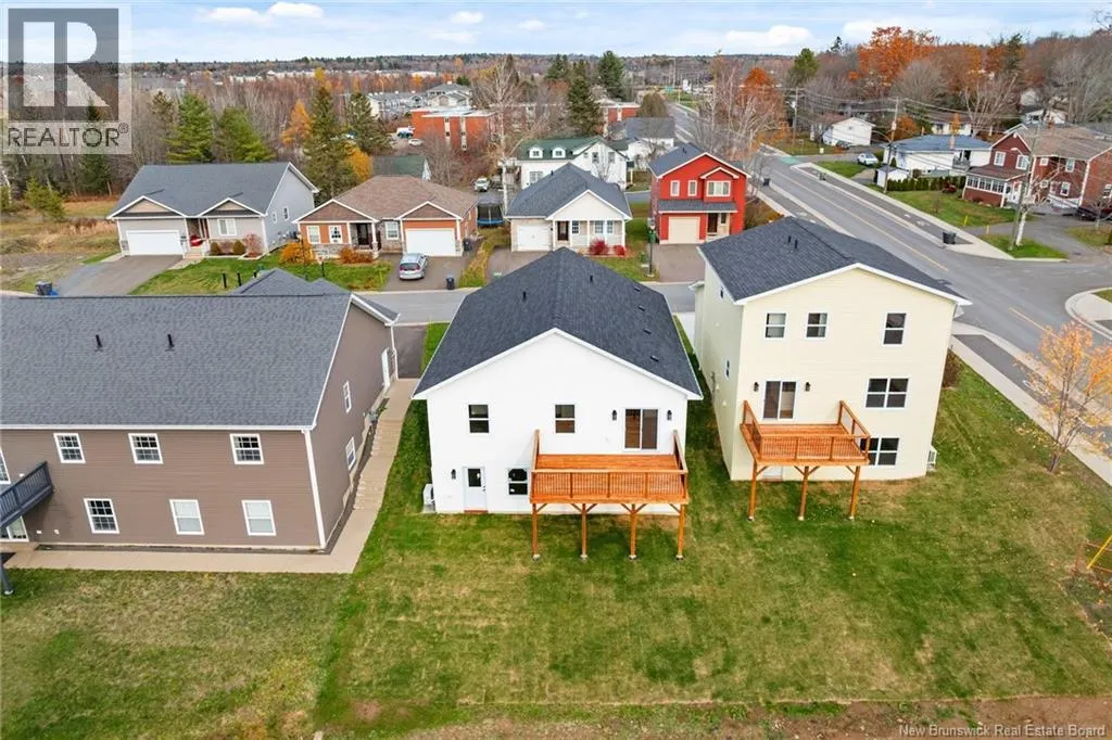12 Briar Brook Place