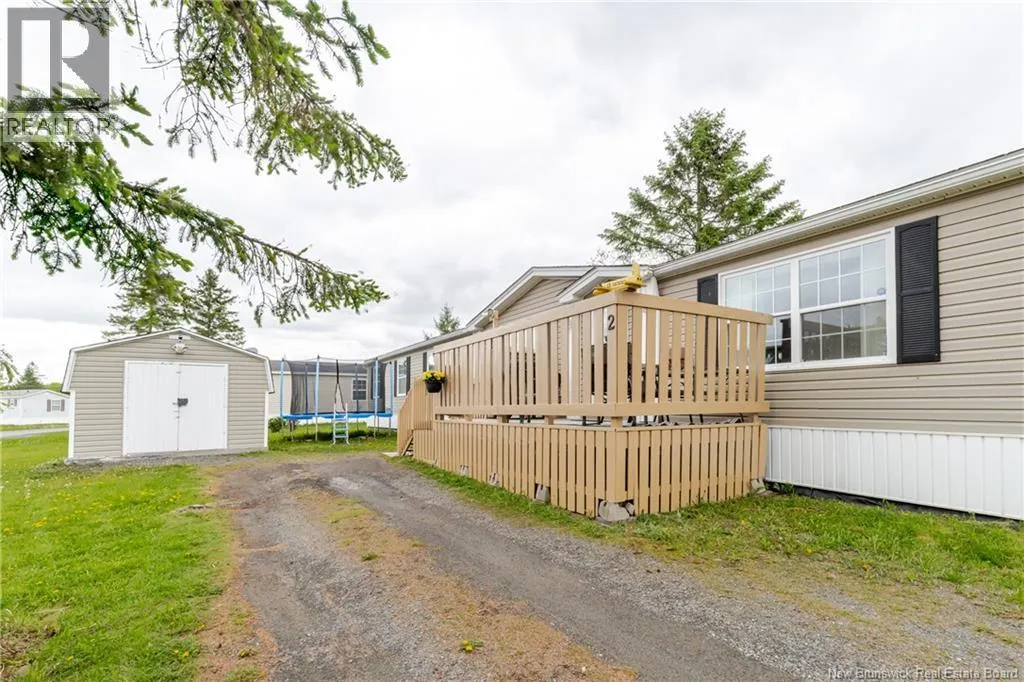 2 Wood Avenue