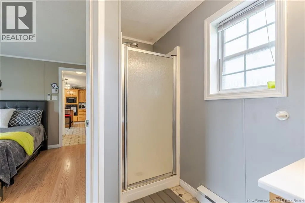 2 Wood Avenue