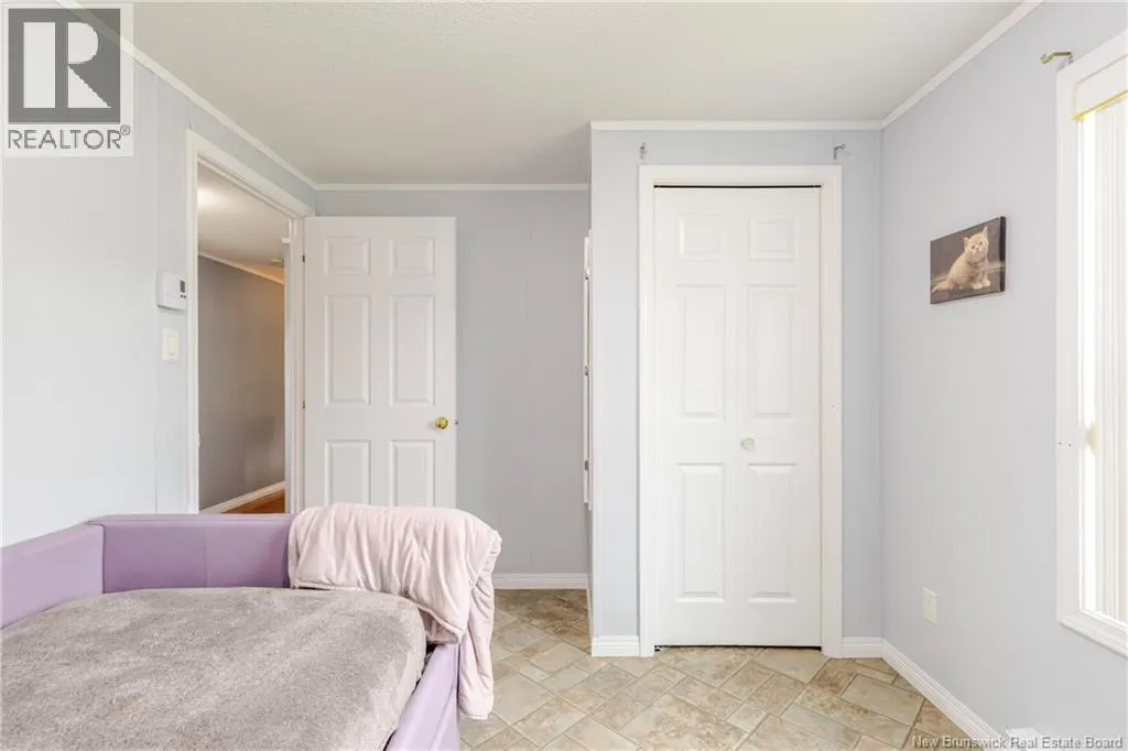 2 Wood Avenue