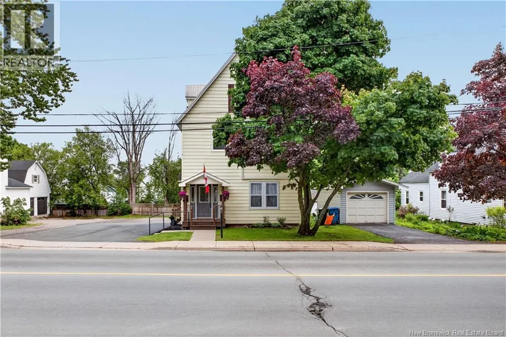 114 Pleasant Street
