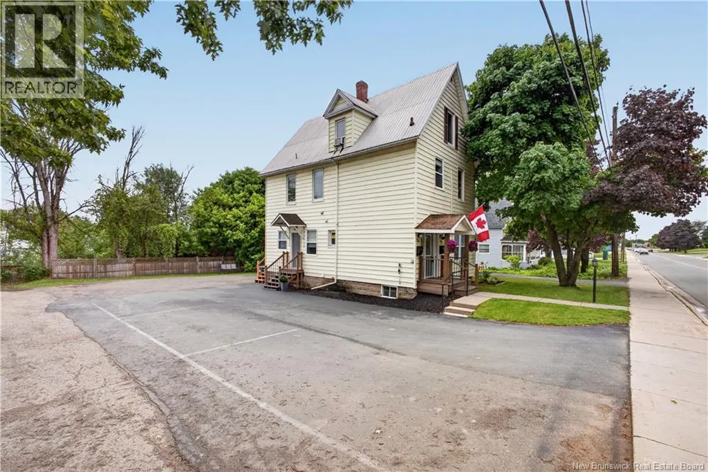 114 Pleasant Street